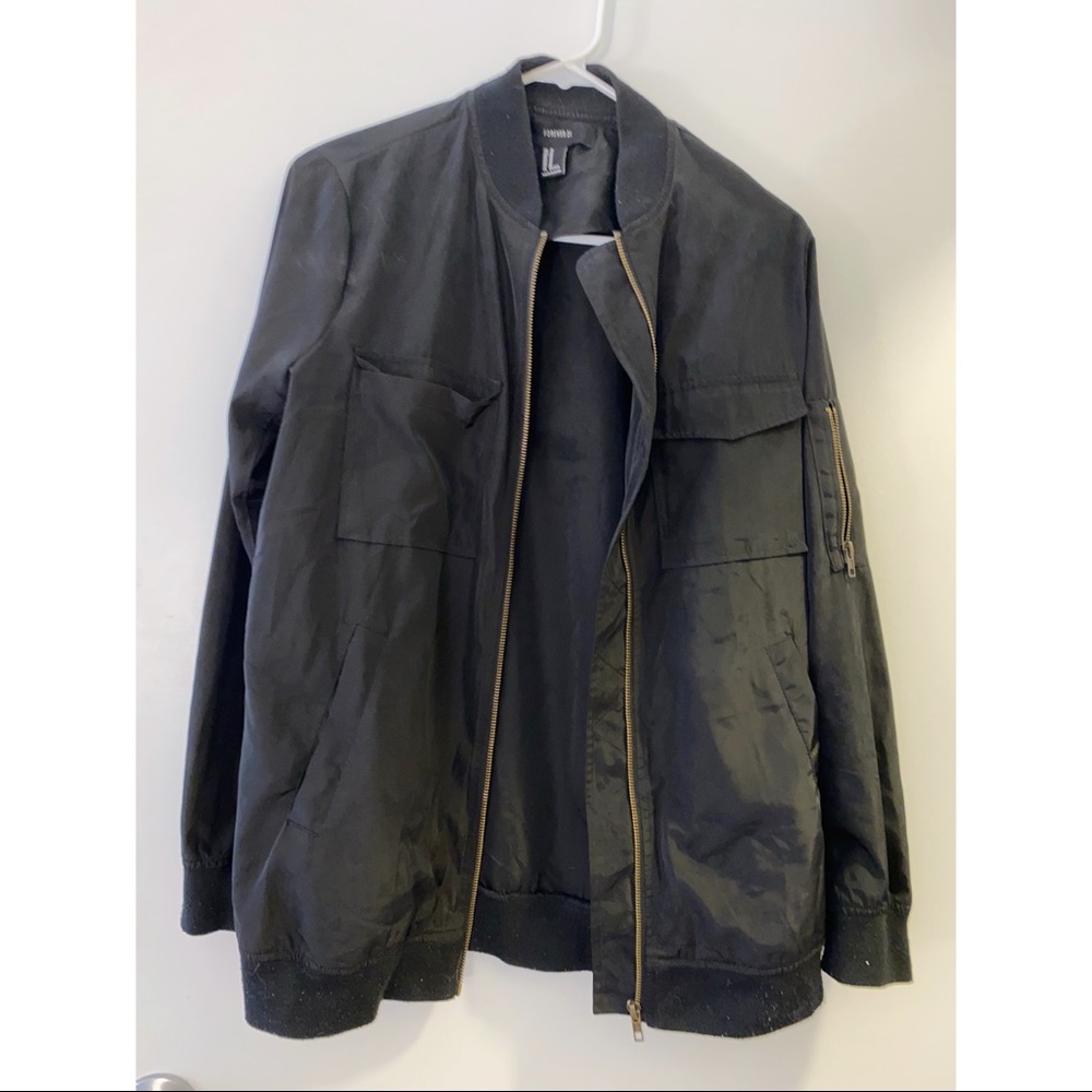 Black slightly puffer jacket